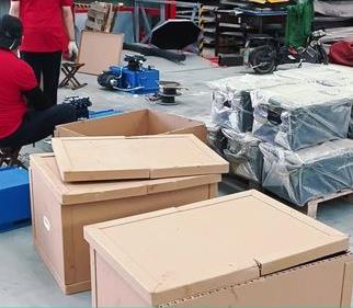 國立液壓壓，小型液壓站紙箱包裝發(fā)貨。各地都能發(fā)貨